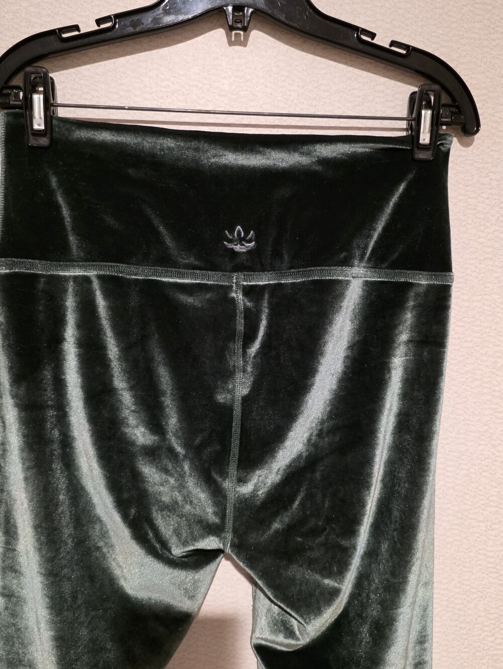 Beyond Yoga Velvet Motion High Waisted Midi Leggings Xtra Large - Picture 3 of 6